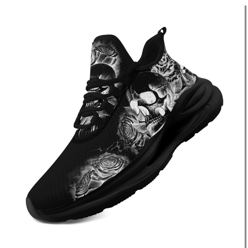 Black Skull & Rose Athletic Sneakers  Size Men 10.5. NWOT